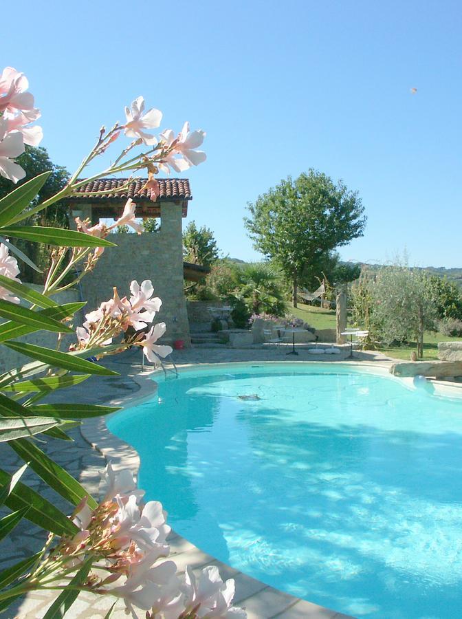 Agriturismo Sondrea Sinio Buitenkant foto