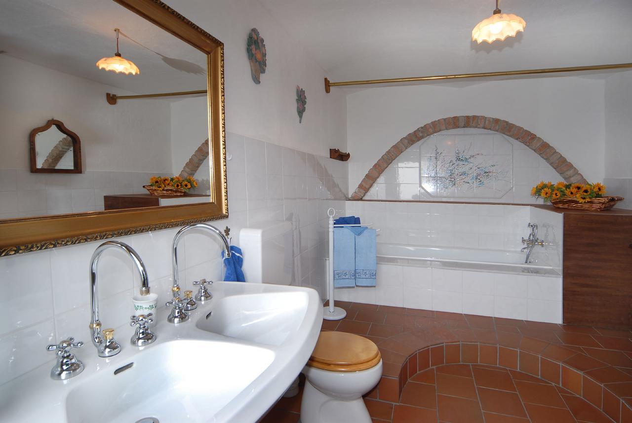 Agriturismo Sondrea Sinio Buitenkant foto