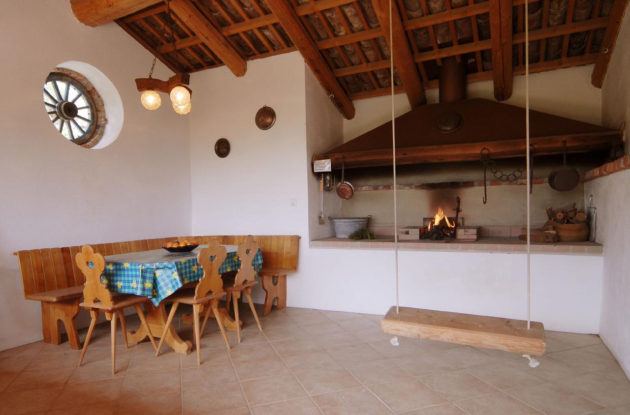 Agriturismo Sondrea Sinio Buitenkant foto